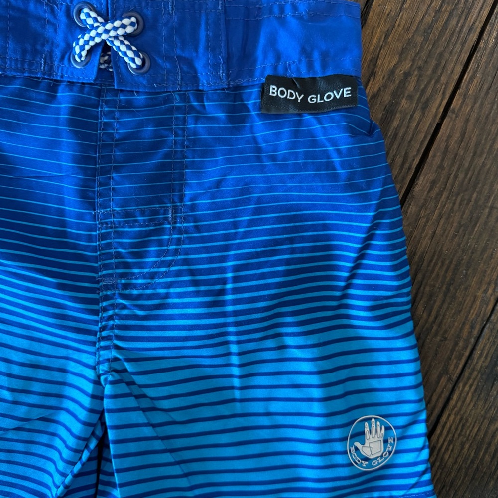 Body Glove NWT Boys Blue Swim Trunk Shorts & Long Sleeve SPF Shirt Set Size 4 - Picture 3 of 9